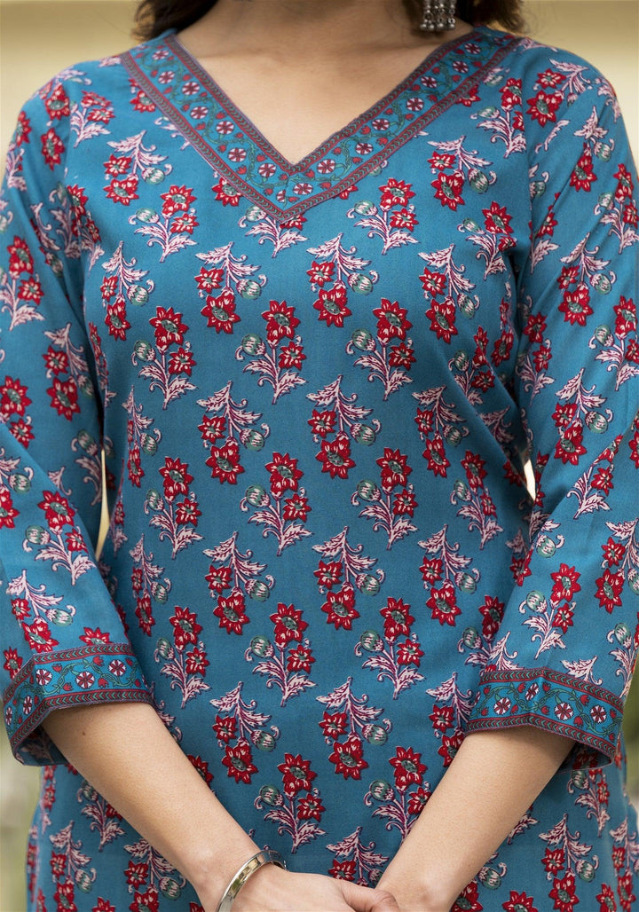 Daily Wear Kurta set With Bottom and Dupatta set for WomenMaterial composition : 100% ViscosLength : Knee LengthSleeve type : 3/4 SleeveStyle : StraightMaterial type : ViscosOccasion : Casual ,Office wear ,Party ,Wedding , Daily Wear Kurta set
