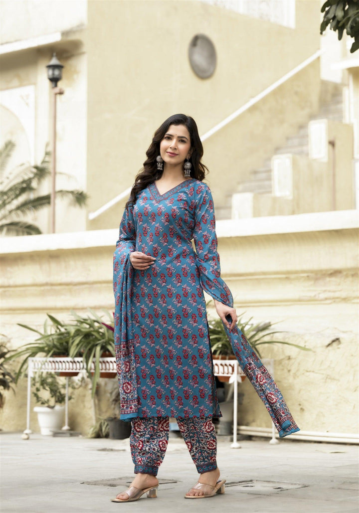 Daily Wear Kurta set With Bottom and Dupatta set for WomenMaterial composition : 100% ViscosLength : Knee LengthSleeve type : 3/4 SleeveStyle : StraightMaterial type : ViscosOccasion : Casual ,Office wear ,Party ,Wedding , Daily Wear Kurta set