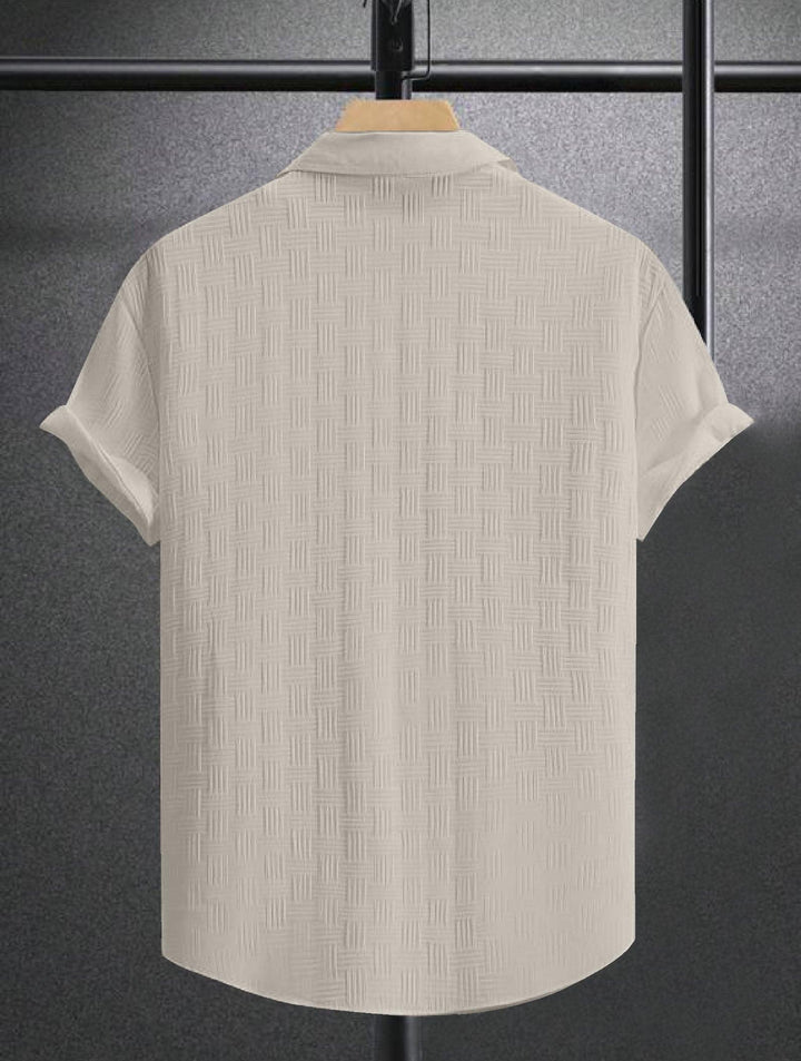 Grey Colour Men's Casual Wear Short Sleeve ShirtFabric : Chatai CottonProduct Type : ShirtOccasio : Casual, Evening Party, Travelling, Beach PartySleeve type : Short SleeveWash Care Instructions : Casual Machine WCasual Wear Short Sleeve Shirt