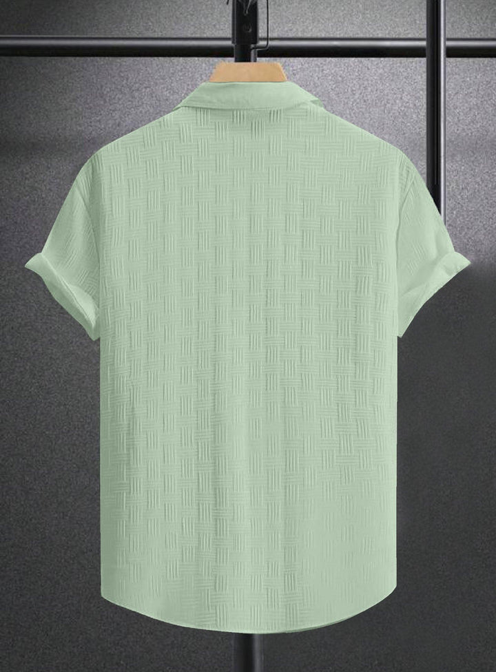 Pista Colour Men's Casual Wear Short Sleeve ShirtFabric : Chatai CottonProduct Type : ShirtOccasio : Casual, Evening Party, Travelling, Beach PartySleeve type : Short SleeveWash Care Instructions : Casual Machine WCasual Wear Short Sleeve Shirt