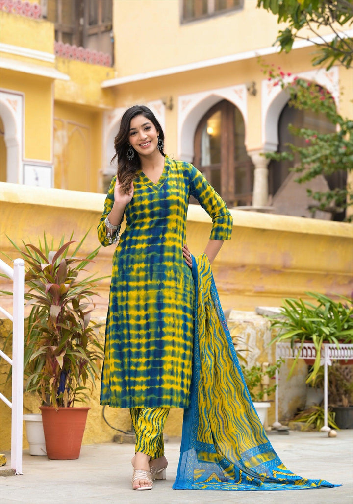 Simple and Beautiful Tie Die Printed Kurta Set with Bottom and DupattaMaterial composition : 100% CottonLength : Knee LengthSleeve type : 3/4 SleeveStyle : StraightMaterial type : CottonOccasion : Casual ,Office wear ,Party ,Wedding , Beautiful Tie Die Printed Kurta Set