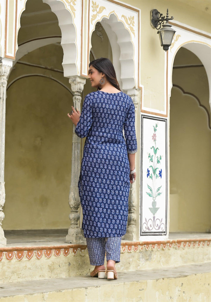 Simple and Designer Kurta set with Bottom and Dupatta in Blue ColorMaterial composition : 100% ViscosLength : Knee LengthSleeve type : 3/4 SleeveStyle : StraightMaterial type : ViscosOccasion : Casual ,Office wear ,Party ,Wedding , Designer Kurta set