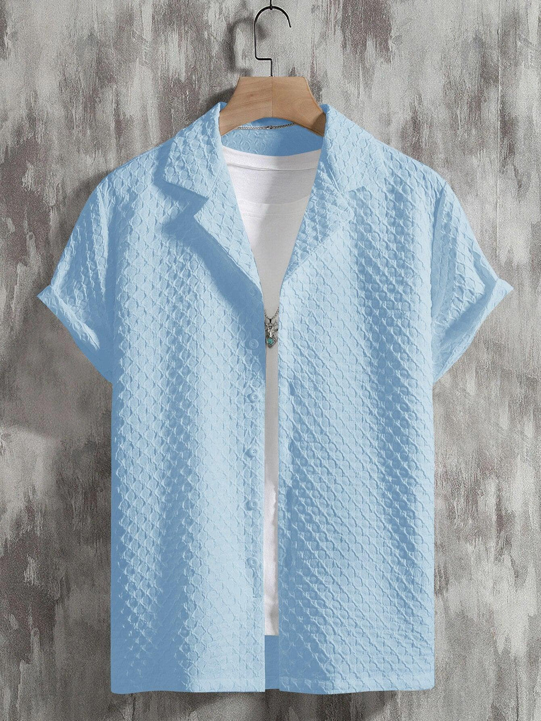 Sky Blue Bubble Half Sleeve ShirtFabric : StructuredOccasio : Casual, Evening Party, Travelling, Beach PartySleeve type : Short SleeveWash Care Instructions : Casual Machine WashSky Blue Bubble Half Sleeve Shirt