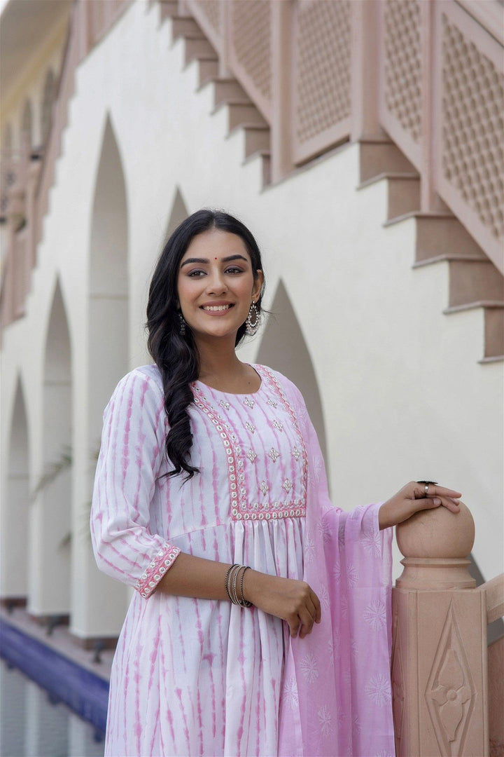 Women Embroidery Kurta and Pant Set with Dupatta in PinkMaterial composition : 100% ViscosLength : Knee LengthSleeve type :3/4 SleeveStyle : AnarkaliMaterial type : ViscosOccasion : Casual ,Office wear ,Party ,Wedding , RWomen Embroidery Kurta